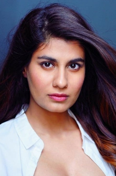 Shreya Dhanwanthary - Wikiunfold.com